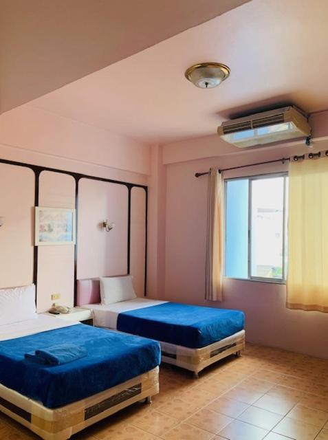 Large Single Room